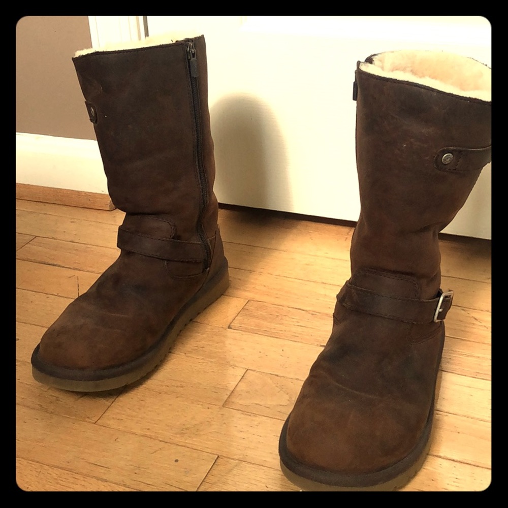 Sutter Girls Ugg Boots in Brown